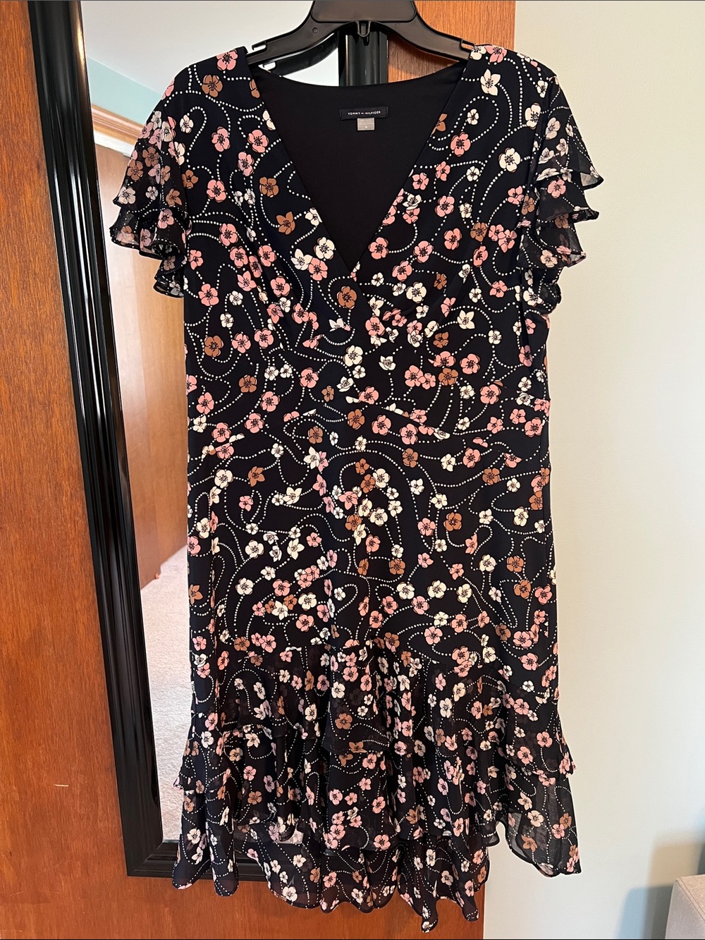 Tommy Hilfiger Floral Ruffle V-Neck Dress - size 14